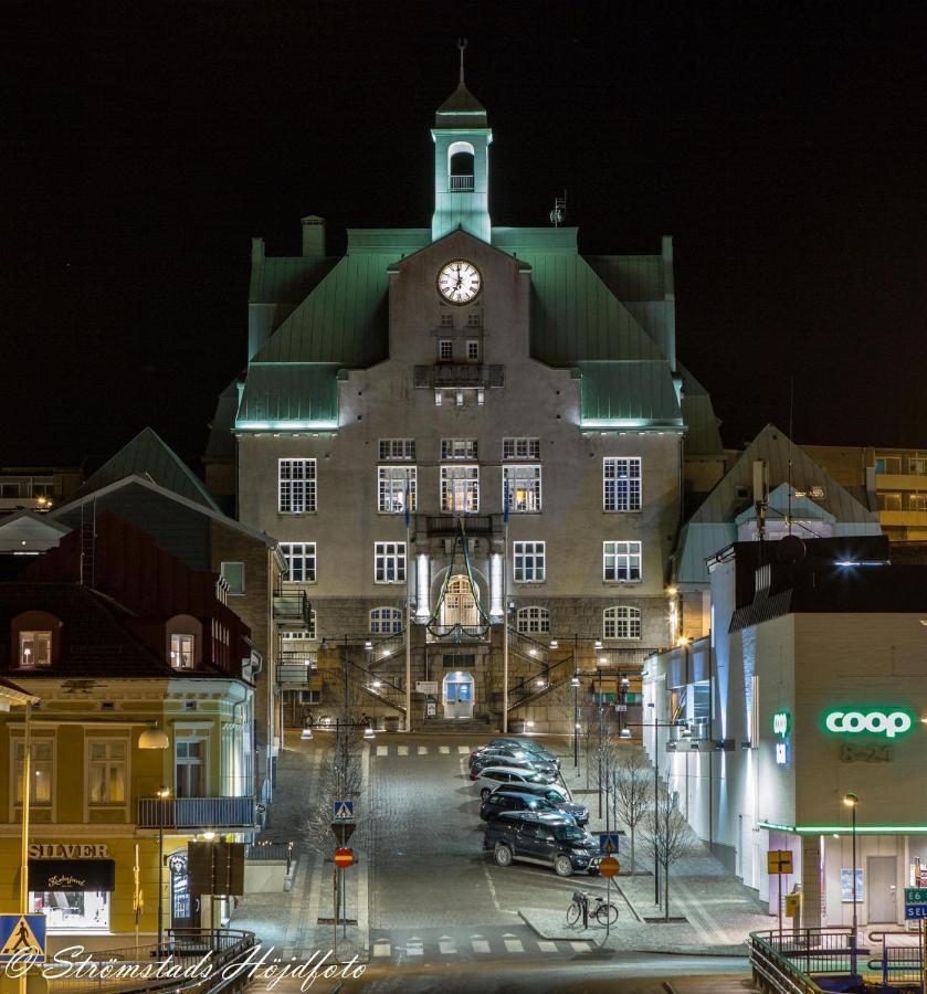 Laegenhet Med Havsutsikt Apartment Strömstad Екстериор снимка